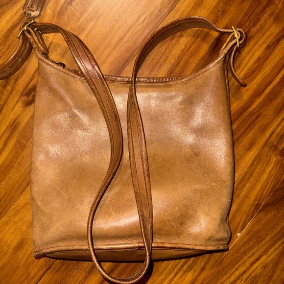 Coach Tan Leather Bag with Tag Field Bag (style number 9609) - Picture 10 of 11